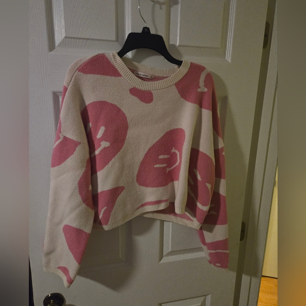 moon & madison Pink and Cream Patterned Sweater